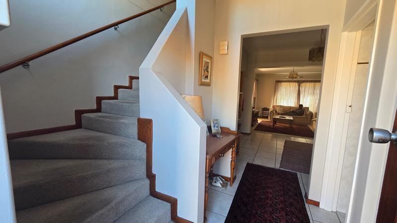 3 Bedroom Property for Sale in Die Wingerd Western Cape